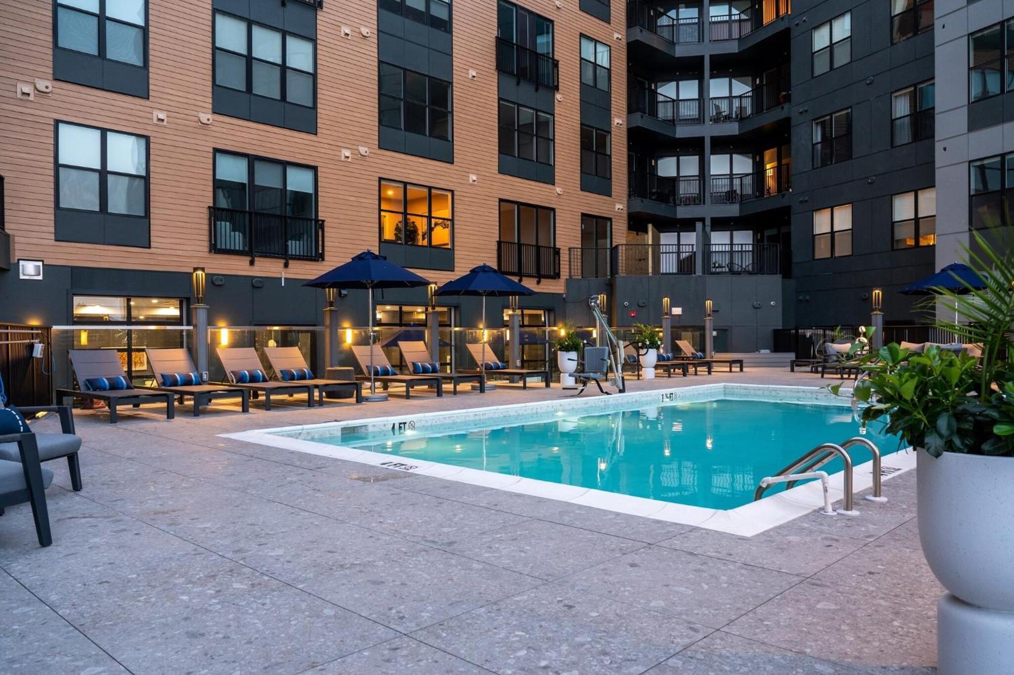 Luxury Apartments By Hyatus At Pierpont New Haven Exteriör bild