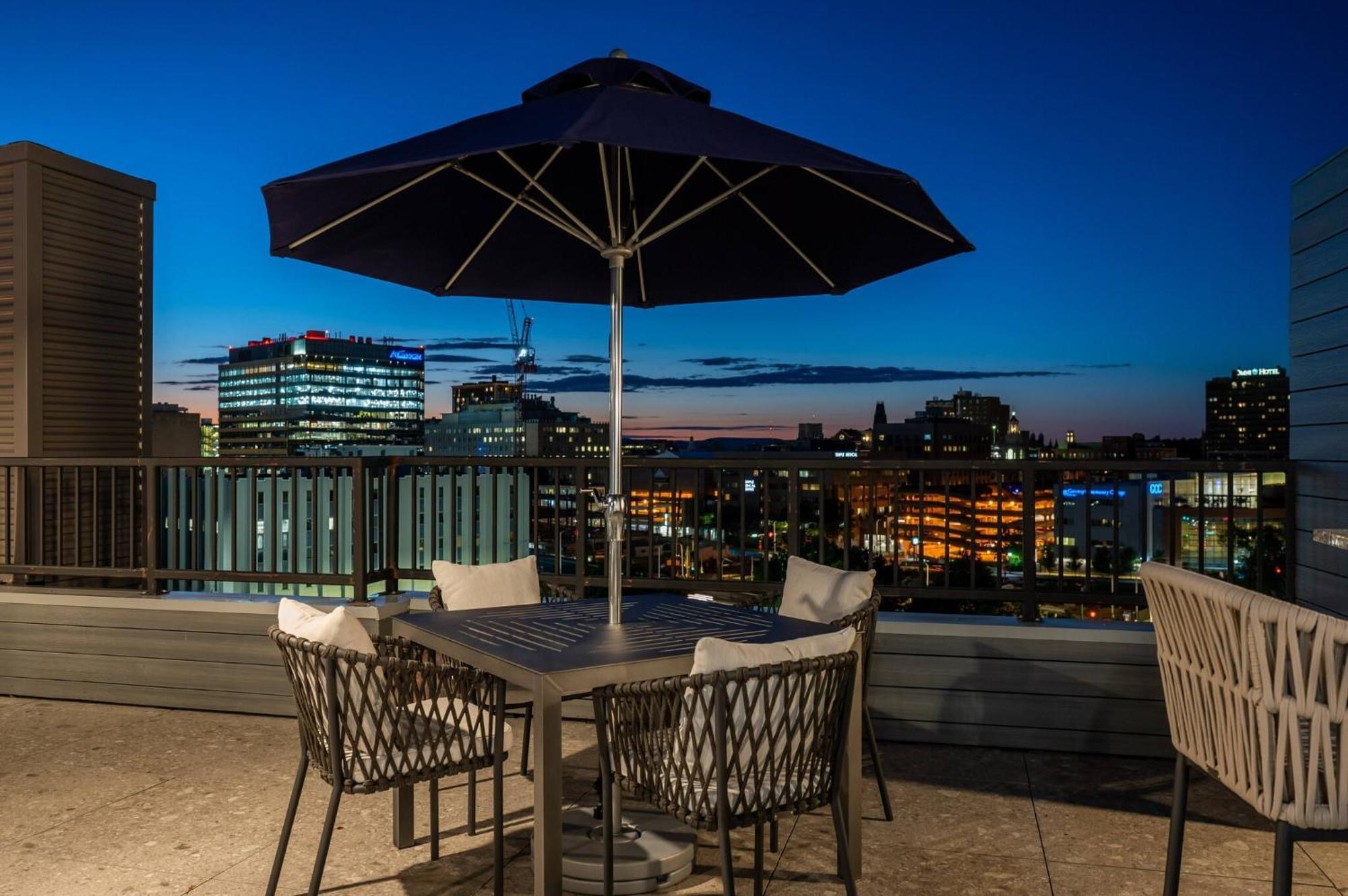 Luxury Apartments By Hyatus At Pierpont New Haven Exteriör bild