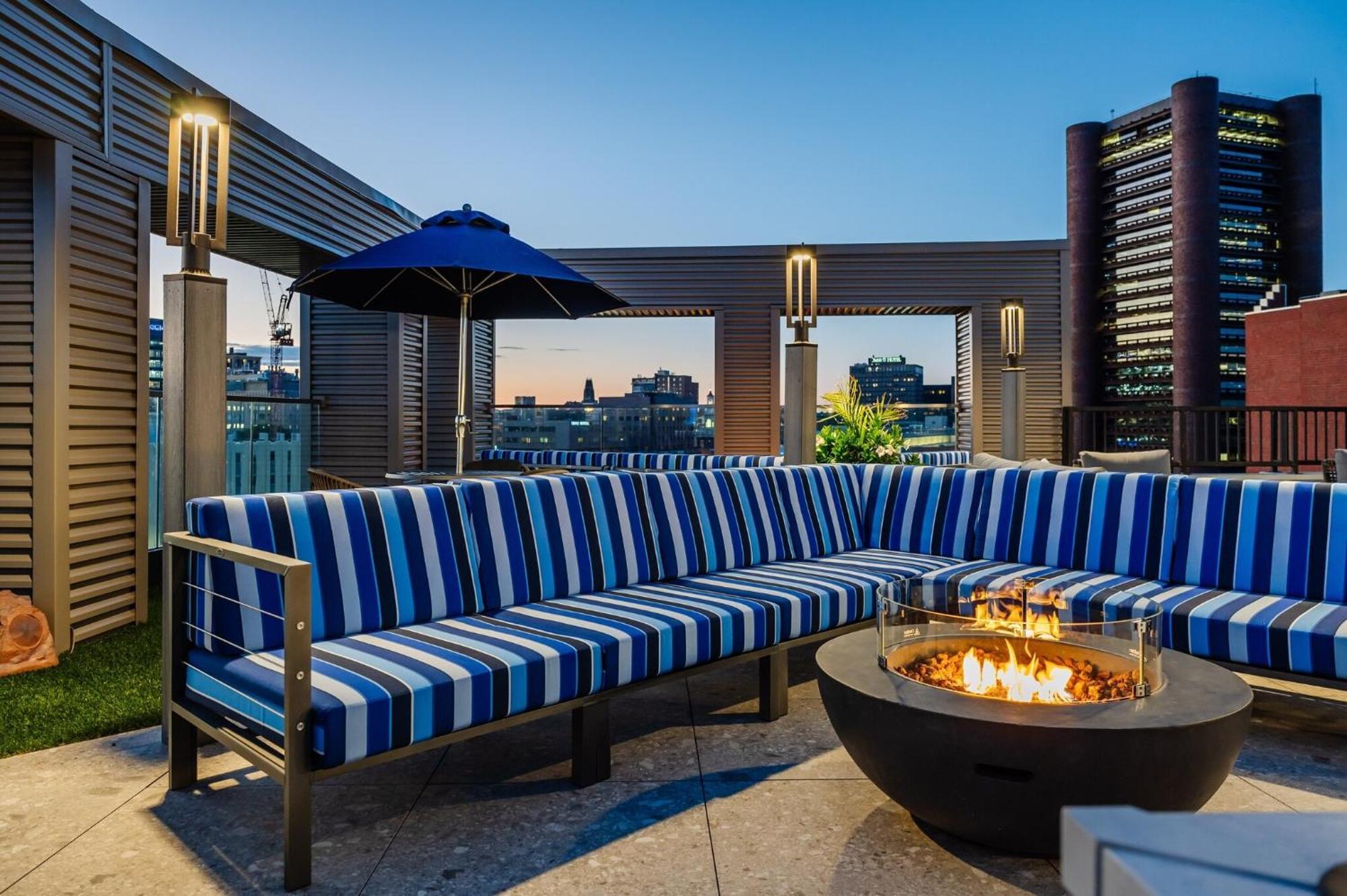 Luxury Apartments By Hyatus At Pierpont New Haven Exteriör bild